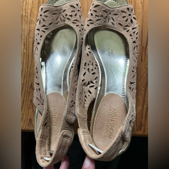 Tan Eyelet Slingback Wedge - Picture 3 of 5